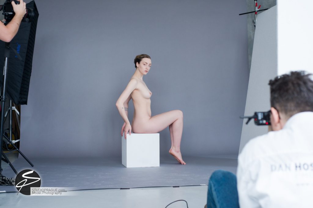 Behind The Scenes Impressions -Glamour Model Productions & Nude Photography Workshops - Creative Nudes - Dan Hostettler - 009