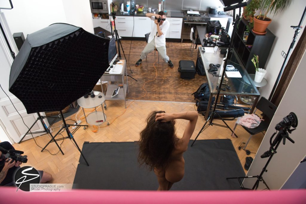 Behind The Scenes Impressions -Glamour Model Productions & Nude Photography Workshops - Creative Nudes - Dan Hostettler - 037
