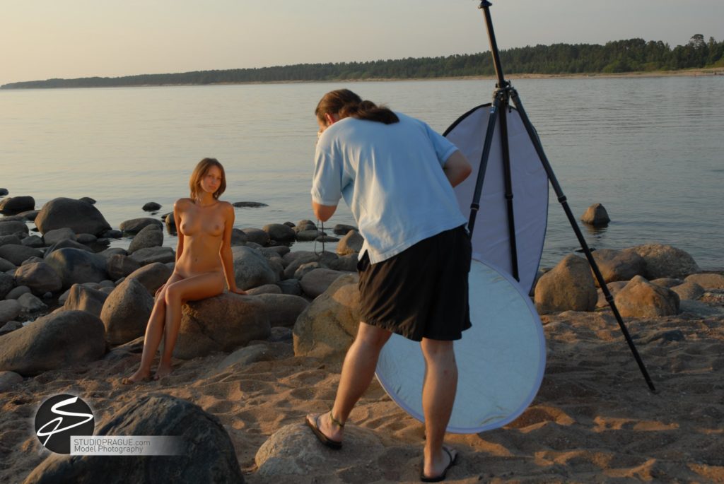 Behind The Scenes Impressions - Glamour Model Productions & Nude Photography Workshops - Outdoor Photography Dan Hostettler - 002