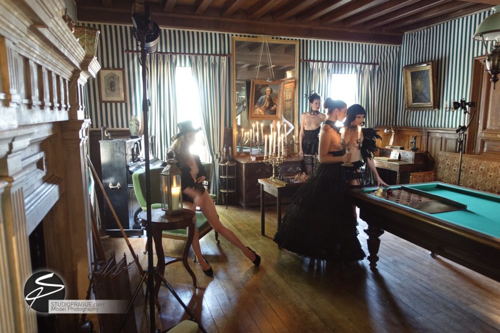 Behind The Scenes Impressions - Model Productions & Nude Photography Workshops - Dan Hostettler - 087